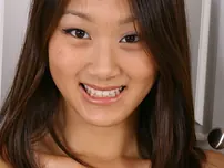 Oriental Hotty Evelyn Lin With Sleekly-Shaved Spot Opens Up Her Slim Legs With No Shame In The Kitchen