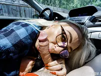 Elana Bunnz - Freak Mommy