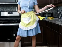 Blaire Johnson - Mom Dribbles