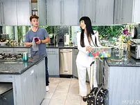 Marica Hase - Milfty