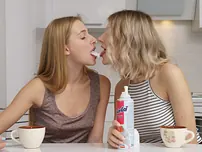 Ultra-uber-cute Lesbians Eva Elfie And Elizabeth Evans Can't Get Enough Of Each Other