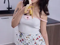 Emma - Teenager Porno Storage