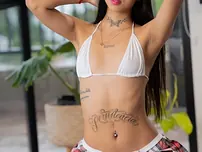 Laila Zuniga - Watch 4 Beauty