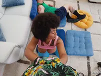 Massive Dark-hued Avery Jane Smiles While Throating And Riding White Sausage