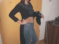 Supah-torrid Indian model in tight jeans posing seductively in super-sexy lace boulder-possessor