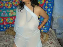 Indian solo female Rupali Bhabhi wears a mask while going bare
