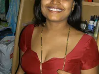 Indian wife Aprita deep throats manmeat during set of candid homemade snaps