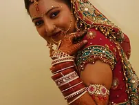 Indian woman models for bare bare shoot during her honeymoon