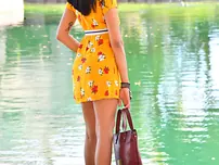 Babe Viva demonstrates her scorching coochie in public while posing in her summer dress