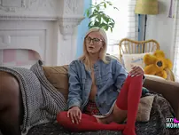 Spectacular Momma starring Ryan Keely, Tallie Lorain Steamy Photos