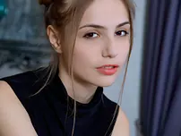 Wonderful bony honey Elle Sunburn demonstrates off her excellent backside & thumbs her hairless poon