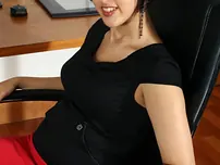 Indian businesswoman violates out her hitachi to jack in her home office