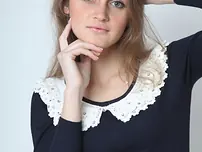 Guiltless teenage Linessa displays off her fantastic assets in the bare