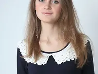 Guiltless teenage Linessa displays off her fantastic assets in the bare