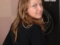 Beautiful Hungarian Lesperansa unveils her humungous knockers and bares it all in shoes