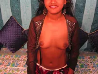 Indian teenager with lengthy hair smooches her bf before receiving cuni