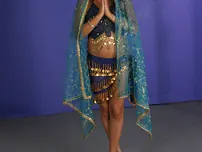 Indian sweetie Vishna heads barefooted while modelling voluptuous undergarments