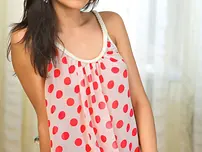 Indian teenager Belinda A gets bum nude in a seductive manner