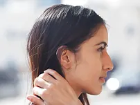 Nice youthful fledgling honey Vijaya Singh stretching her gams outdoors