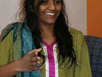 Indian divya glides off her shalwar suit to stance bare for the very first time