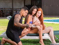 Megan Murkovski, Vixi Rafi - Personal