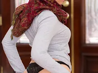 Nadia Ali & her Teenage Friends Get Kinky with Dark-hued Fuck-sticks