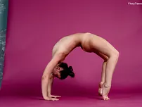 Kim Nadara, the sexy teen, shows off her flexible body in Flexy Teenagers video
