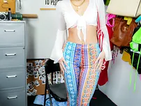 Bella Rolland & Angel Gostosa shoplifted after a steamy shop-time