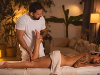 Voluptuous Tahlia Lane gets her tight pussy drilled with ease