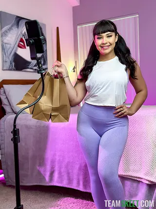 Beca Barbie - Teenage Forms