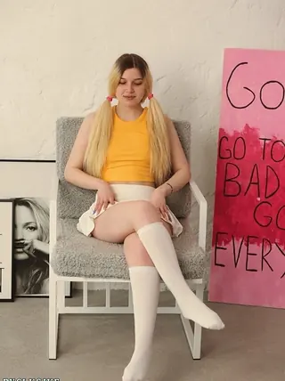 Suna - Off the hook Teen Porn