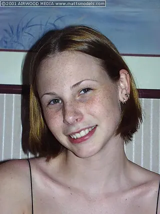 Inexperienced Kitty Vanessa Mackenzie With Ultra-lovely Face Displays Her Funbags And Cunny