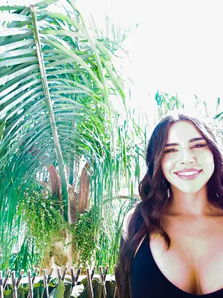 Raven-haired Hotty Suttin Can't Wait To Get Fucked