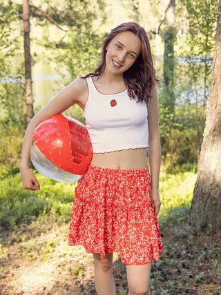 Youthful Storage Star Aruna