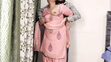 Chhote Bhai Ne Choda. Hindi