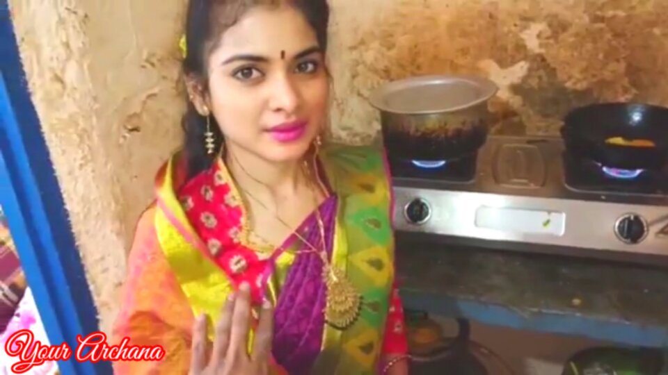 Khane Mein Xxx Video Sexy - Bhabhi Khana Paka Raha tha Ushe Andhera me leke Chud Diya - VideoXXX.sex