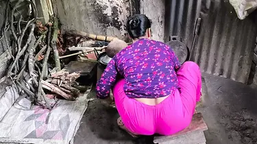 Desi Aunty gets her taut arse plumbed in the kitchen by her super-naughty Indian step-bro