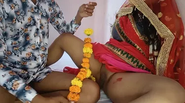 Desi Indian stunner saree with desi dulhan ki suhaagraat, Hindi voice - Desisarika