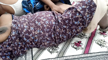 Desi wifey gets her cool labia frigged & munched until she's pleading for more