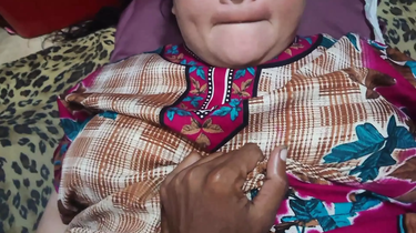 Super-fucking-hot Malay mommy gets savagely porked and creamed on her arse in supah-sizzling activity