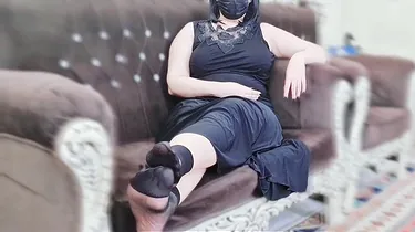 Dafi_Irani's Ample Bumpers Get Torn up in First-timer Act