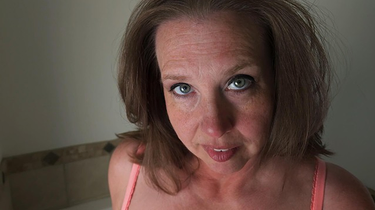 Autumn J Cooper tempts lost hiker & gives him a kinky POINT OF VIEW blowage till he shoots his blast