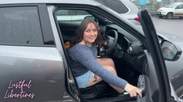 Lewd Libertines gets a call from her spouse & takes a naughty rail