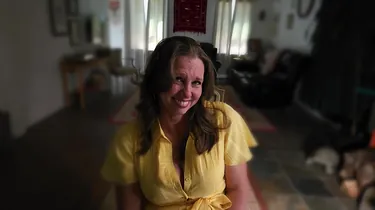 Anna, the stunning Mature BBW, shares her first Lesbo lesson with Miss Anna Lynx, a young girl with natural tits