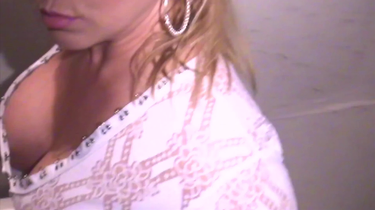 Stunning Summer gets 6 black rods in a wild Barbershop gang-bang with Don Whoe