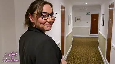 Hot MILF with big natural tits gets seduced by motel boss and gets showered