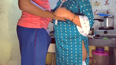 Desi Aunty gets caught while video time with her boyfriend - caught in the activity!