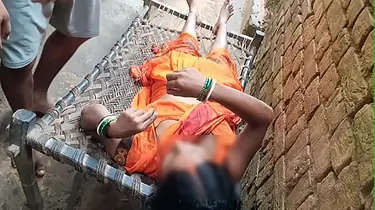 Yatun, Prayamu11 & MMS Varal: First-time Indian college girl and educator get frisky