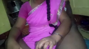 Stepbro's Indian stepsis Saanthi2 gets a hardcore homemade pounding in the bathroom