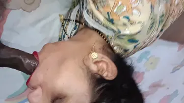 Blonde Indian girl Shahilsingh119 gets her tight pussy drilled by a big Arab dick in HD audio